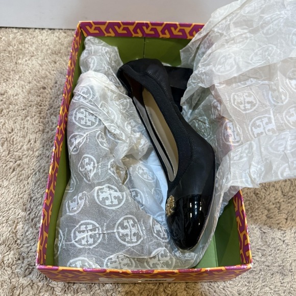 Tory Burch Shoes Womens Size 9.5 Black Amy Pump Cap Toe Block Heel Logo - Picture 12 of 13